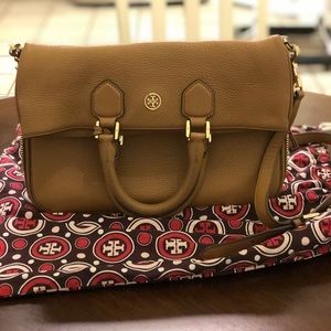 Tory Burch Robinson Fold over Messenger bag